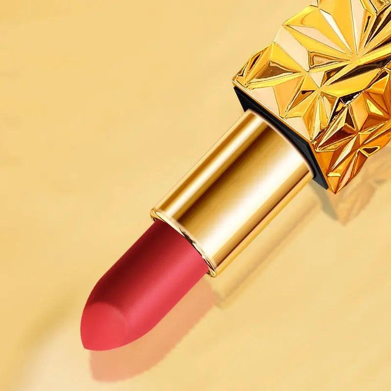 Long-Lasting Lipstick 